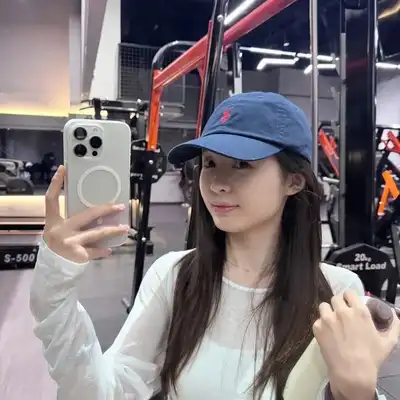 曹鹏静